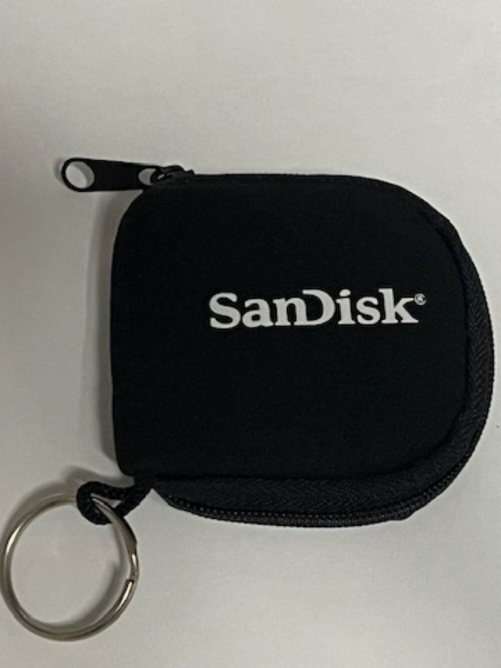 SanDisk Memory/Flash Card Travel Zip Pouch Case Keychain Logo Black 2.75"x2.75"